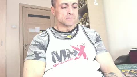 Snapshot of carin_the_body chatting on 02/21/25, 02:50 Laz online show from 02/21/25, 02:50
