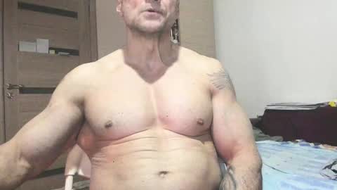 Snapshot of carin_the_body chatting on 02/21/25, 11:43 Laz online show from 02/21/25, 11:43