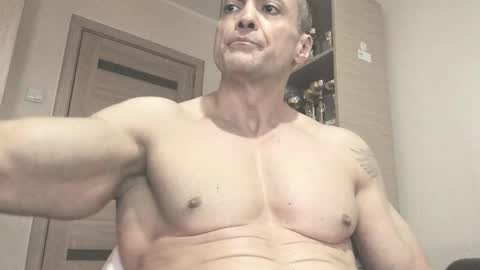 Snapshot of carin_the_body chatting on 09/13/25, 04:29 Laz online show from 09/13/25, 04:29
