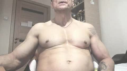 Snapshot of carin_the_body chatting on 09/17/25, 09:05 Laz online show from 09/17/25, 09:05