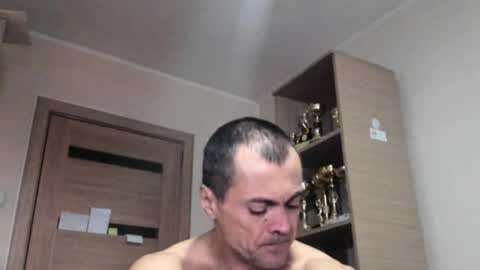 Snapshot of carin_the_body chatting on 10/25/25, 02:46 Laz online show from 10/25/25, 02:46