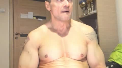 Snapshot of carin_the_body chatting on 10/30/25, 07:25 Laz online show from 10/30/25, 07:25