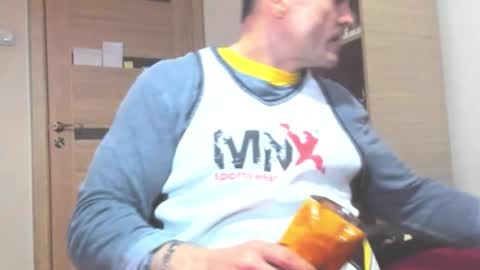 Snapshot of carin_the_body chatting on 11/17/25, 10:04 Laz online show from 11/17/25, 10:04