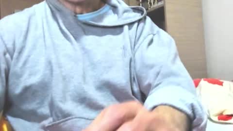 Snapshot of carin_the_body chatting on 11/22/25, 05:12 Laz online show from 11/22/25, 05:12