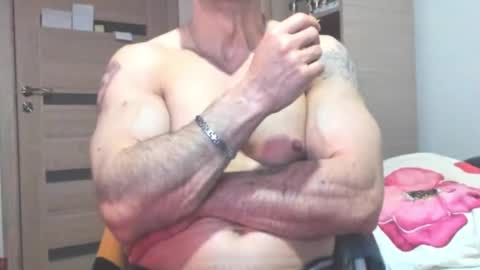 Snapshot of carin_the_body chatting on 11/27/25, 03:08 Laz online show from 11/27/25, 03:08