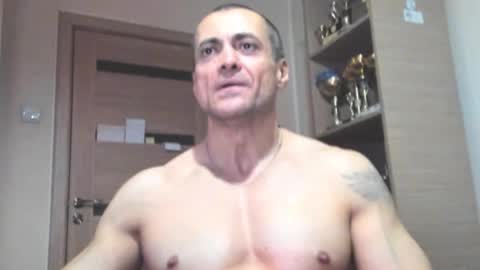 Snapshot of carin_the_body chatting on 11/28/25, 02:53 Laz online show from 11/28/25, 02:53