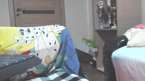 Snapshot of carin_the_body chatting on 11/30/25, 05:39 Laz online show from 11/30/25, 05:39