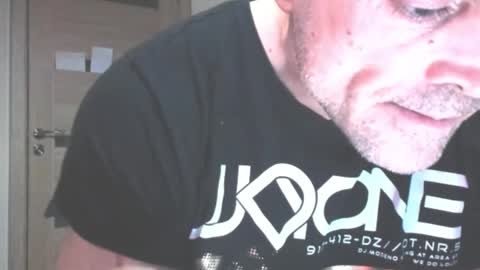 Snapshot of carin_the_body chatting on 12/14/25, 10:14 Laz online show from 12/14/25, 10:14