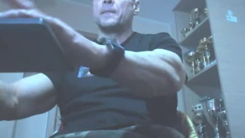 Laz online show from 04/08/26, 05:07