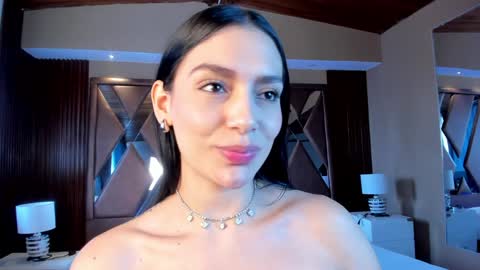 Snapshot of carina_rossi chatting on 01/09/25, 02:29 Carina online show from 01/09/25, 02:29
