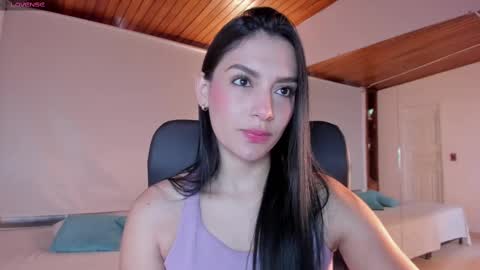 Snapshot of carina_rossi chatting on 02/17/25, 12:16 Carina online show from 02/17/25, 12:16