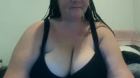 carinabro10 online show from 11/25/25, 09:09