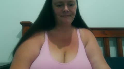 carinabro10 online show from 11/30/25, 04:05