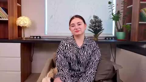 Snapshot of carinashiring chatting on 12/21/25, 05:36 Charlotte online show from 12/21/25, 05:36