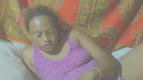 carinesexy69 online show from 12/03/24, 05:12