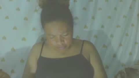 carinesexy69 online show from 10/31/25, 11:39