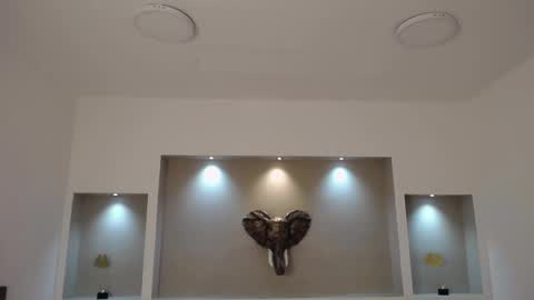 carla and robert online show from 02/09/25, 01:14