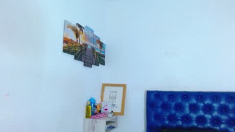 Snapshot of carla_beer chatting on 02/02/25, 05:59 Carla online show from 02/02/25, 05:59