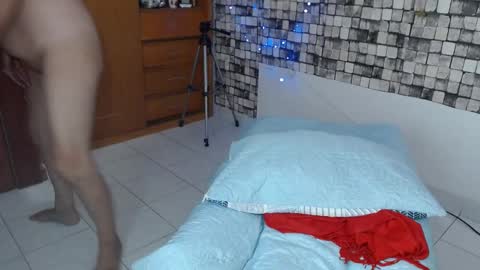Snapshot of carla_lopera chatting on 02/21/25, 09:00 Carla online show from 02/21/25, 09:00