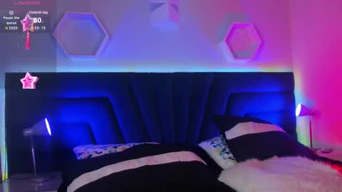 Snapshot of carla_rosee chatting on 11/04/25, 04:11 carla online show from 11/04/25, 04:11