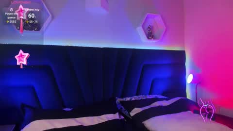 Snapshot of carla_rosee chatting on 11/14/25, 04:44 carla online show from 11/14/25, 04:44