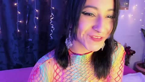 Snapshot of carla_smith__ chatting on 12/11/24, 04:28 Carla online show from 12/11/24, 04:28