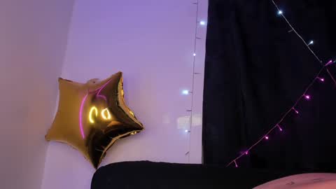 Snapshot of carla_smith__ chatting on 01/15/25, 04:15 Carla online show from 01/15/25, 04:15