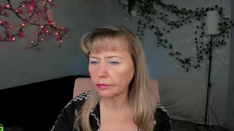 Snapshot of carla_vogue chatting on 12/02/25, 09:58 Carla Vogue online show from 12/02/25, 09:58