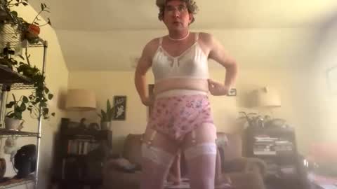 carlacee online show from 11/13/25, 03:55