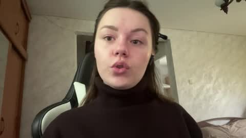 Lesly online show from 04/24/26, 09:01