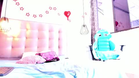 Carla  online show from 03/10/25, 07:50