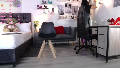 Carla independent model    online show from 12/05/24, 01:14