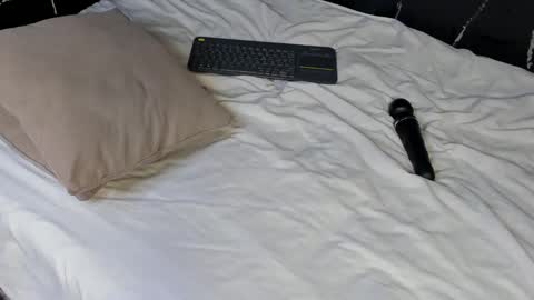 carlamarrinson online show from 03/10/25, 09:10