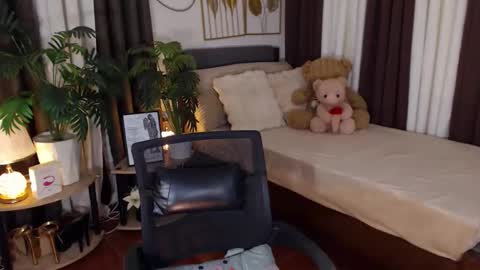 CARLA online show from 05/12/26, 06:43