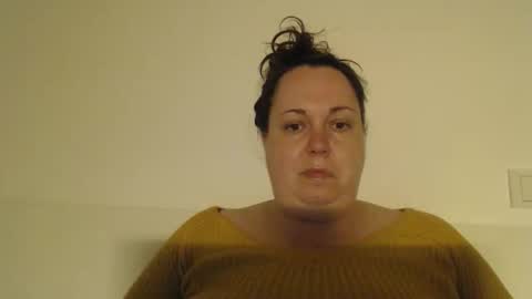 Snapshot of carlaruth chatting on 02/06/26, 05:05 Carlaruth online show from 02/06/26, 05:05