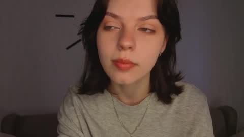 Snapshot of carleegoga chatting on 09/09/25, 04:23 Emilia online show from 09/09/25, 04:23