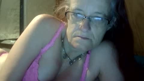 carleeswoman08 online show from 03/24/26, 11:26