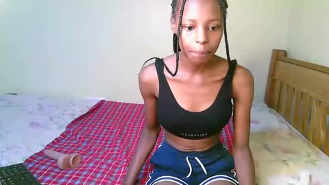 Snapshot of carlex_ chatting on 02/17/25, 11:02 carlex_ online show from 02/17/25, 11:02