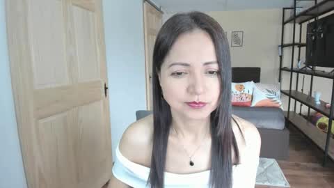 Snapshot of carlin1511 chatting on 10/29/25, 07:26 carlin1511 online show from 10/29/25, 07:26