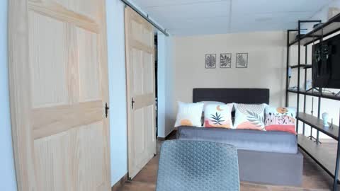 Snapshot of carlin1511 chatting on 11/22/25, 07:13 carlin1511 online show from 11/22/25, 07:13