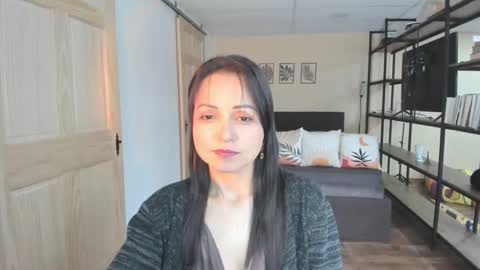 Snapshot of carlin1511 chatting on 11/24/25, 08:19 carlin1511 online show from 11/24/25, 08:19