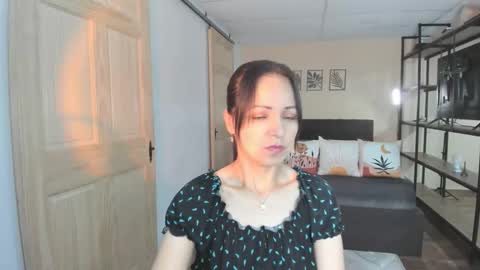 Snapshot of carlin1511 chatting on 11/27/25, 07:27 carlin1511 online show from 11/27/25, 07:27