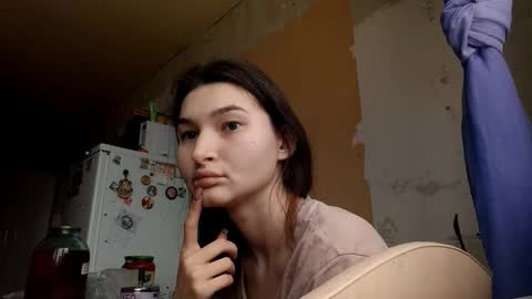 Snapshot of carlinematsuzaki chatting on 02/12/26, 01:06 Jessie online show from 02/12/26, 01:06