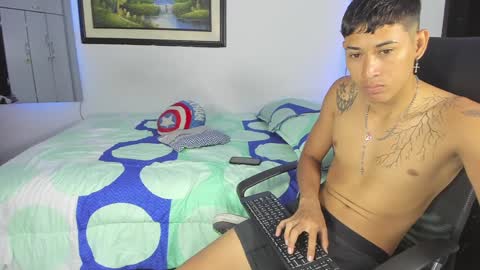 Snapshot of carlitosex09 chatting on 02/03/25, 02:45 master online show from 02/03/25, 02:45