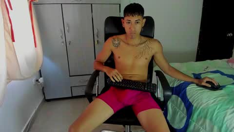 Snapshot of carlitosex09 chatting on 02/09/25, 02:40 master online show from 02/09/25, 02:40