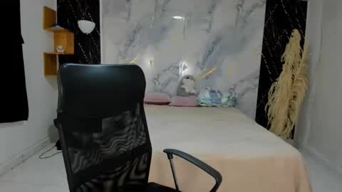 master online show from 04/18/26, 01:15