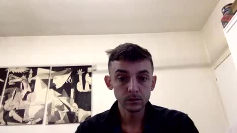 Snapshot of carlos037tm chatting on 10/28/25, 03:25 Carlos online show from 10/28/25, 03:25