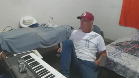 carlos online show from 05/09/26, 03:45