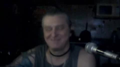 Snapshot of carlos712009 chatting on 04/27/26, 06:33 carlos712009 online show from 04/27/26, 06:33