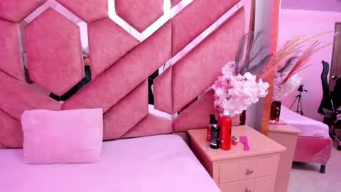 Snapshot of carlosanddayana chatting on 08/02/26, 06:56 carlos y dayana online show from 08/02/26, 06:56